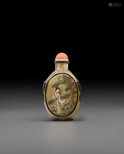 Bi Rongjiu (1874-1925） An overlay decorated and inside-painted glass snuff bottle