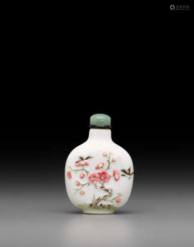Imperial, Daoguang mark and of the period, 1821-1850 A molded and famille rose enameled porcelain snuff bottle