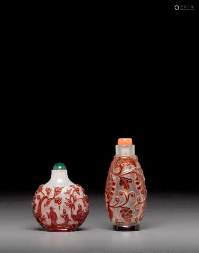 19th century Two red overlay glass snuff bottles