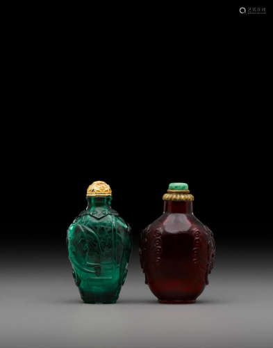 19th century Two carved monochrome glass snuff bottles
