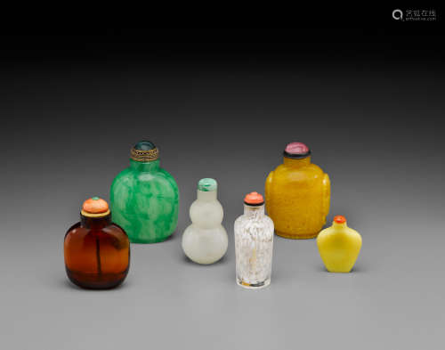 Late 18th/19th century Six glass snuff bottles
