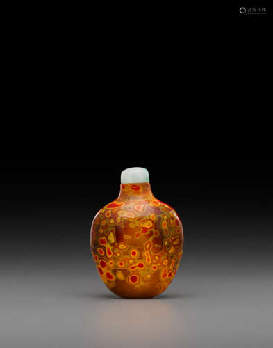 18th/19th century An imitation realgar glass snuff bottle