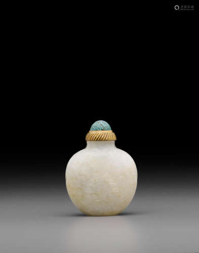 19th century A white jade 'lotus' snuff bottle