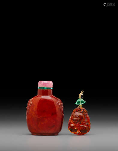 Amber snuff bottle: late 18th/19th century An amber snuff bottle and a carved amber toggle