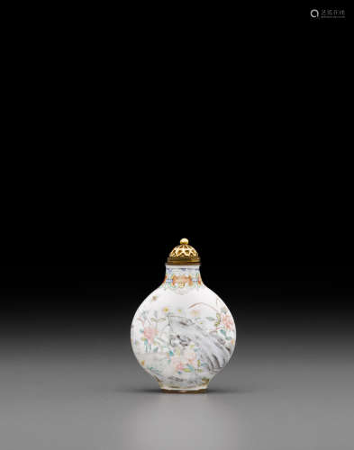 Imperial, Guangzhou Workshops, Qianlong mark and of the period, 1736-1795 A delicately enameled copper snuff bottle