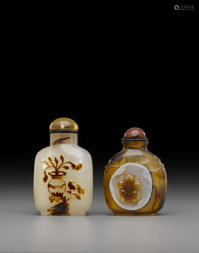 19th/20th century Two carved agate snuff bottles