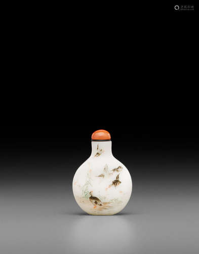 Qianlong mark, 19th/early 20th century An enameled white glass snuff bottle