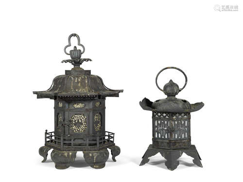 Edo period Two bronze temple lanterns  (tsuridoro)