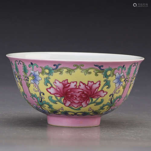 A ROUGE-ENAMELED FAMEILLE ROSE BOWL,DAOGUANG MARK