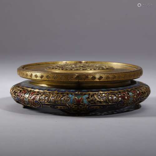 A CHINESE CLOISONNE ENAMEL STAND