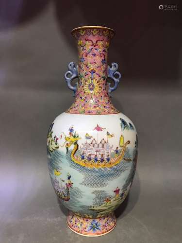 A FAMILLE ROSE BOTTLE VASE,QIANLONG MARK