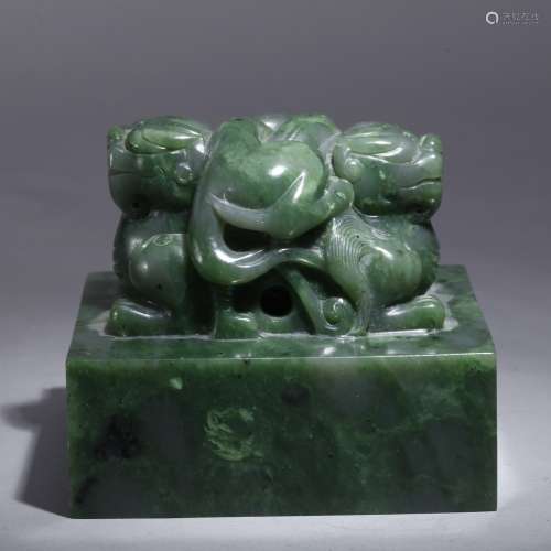 AN IMPORTANT CHINESE ARCHAIC JADE SEAL CHOP