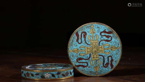 A CLOISONNE ENAMEL CIRCULAR BOX AND COVER