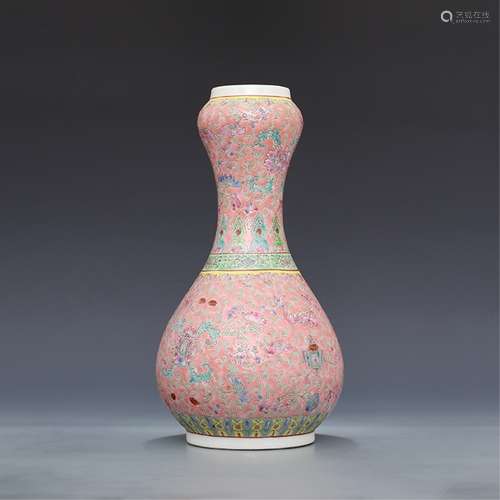 A FAMILLE ROSE GARLIC HEAD VASE,QIANLONG MARK