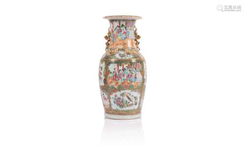 Vase balustre à col évasé Chine, Canton XIXe si...