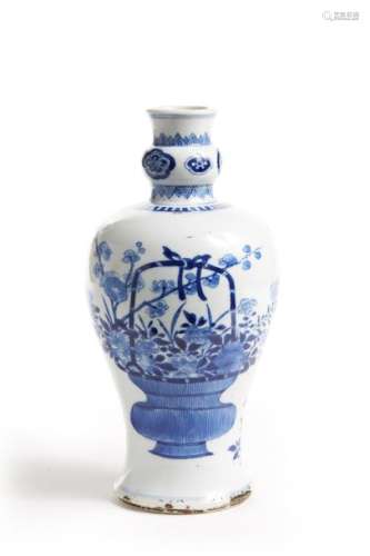 CHINE Epoque KANGXI (1662 1722) Vase à panse ha...