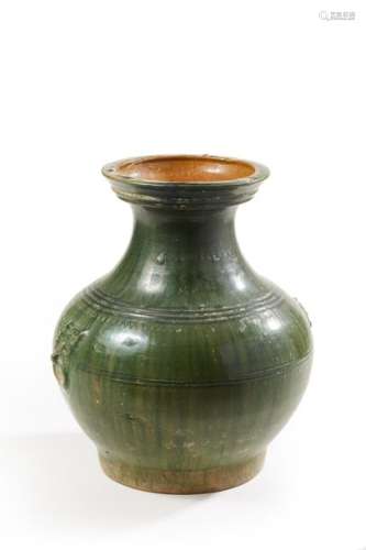 CHINE Epoque HAN (206 av. JC 220 ap. JC) Vase d...