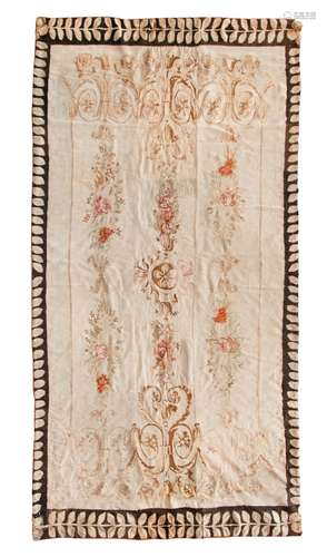 A FINE LATE 19TH CENTURY FRENCH AUBUSSON CARPET