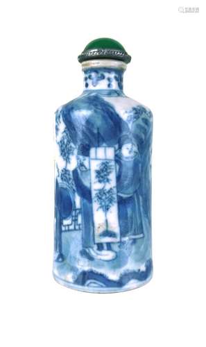 A BLUE AND WHITE PORCELAIN SNUFF BOTTLE