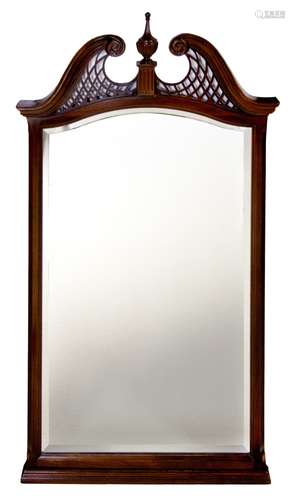 DREXEL HERITAGE 18TH CENTURY MIRROR