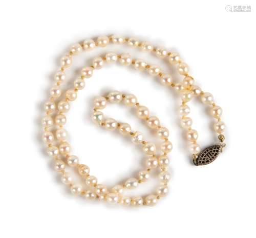 VICTORIAN PEARL BEAD NECKLACE