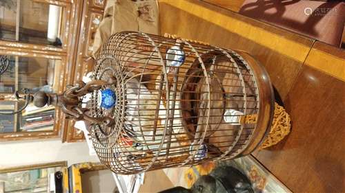 DELICATE CHINESE BIRD CAGE WITH PORCELAIN FEEDERS