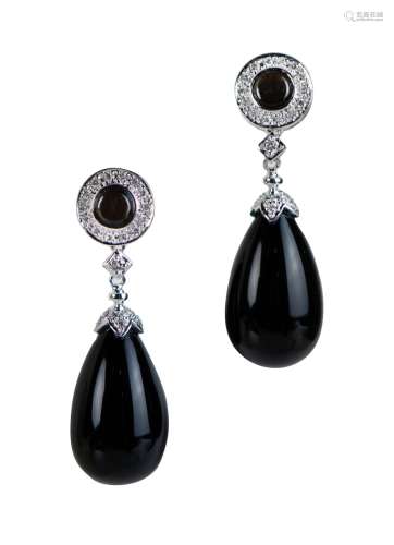 FINE PAIR OF ONYX AND STAR SAPPHIRE EARRINGS