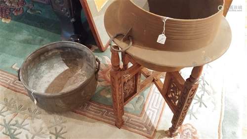 A SET OF JAPANESE HIBACHI, CAULDRON AND STAND