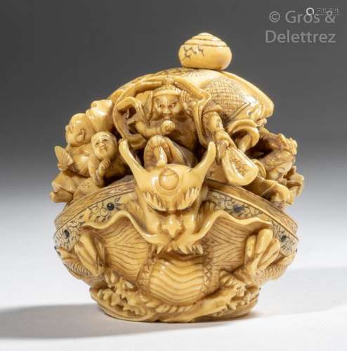 Japon, période Meiji, vers 1900 Okimono netsuke en...