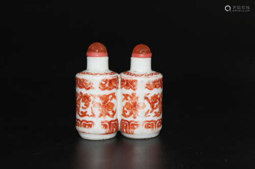 Chinese iron red decorated double-vase porcelain snuff