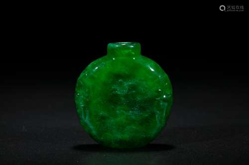 Chinese jadeite snuff bottle