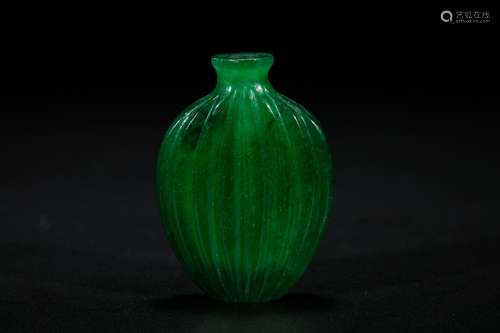 Chinese melon jadeite snuff bottle.