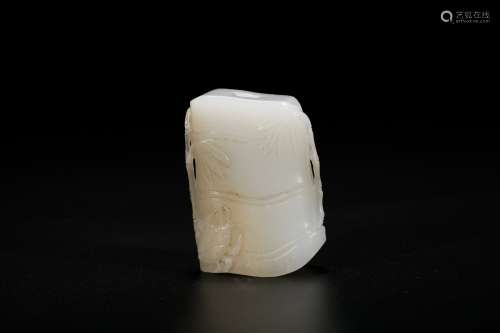 Chinese carved white jade bamboo snuff bottle.