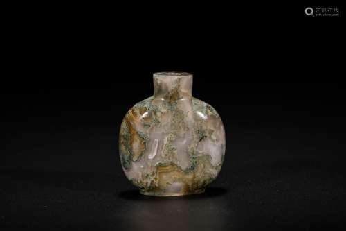 Chines moss agate snuff bottle.