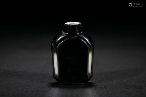 Chinese glass snuff bottle