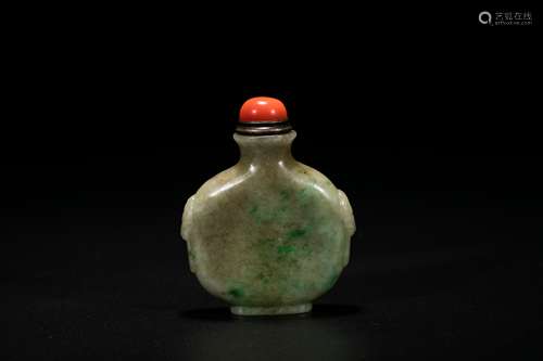 Chinese jadeite snuff bottle