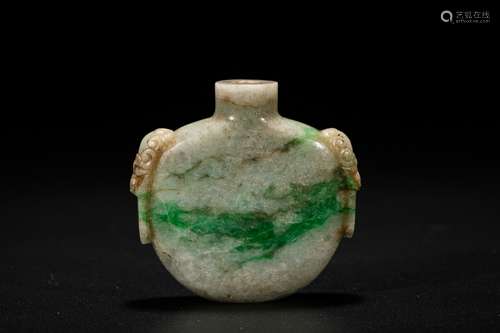 Chinese jadeite snuff bottle