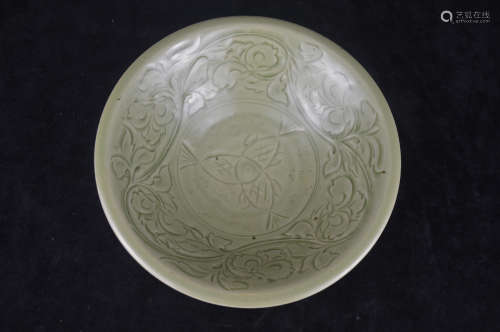 A YAOZHOUYAO INCISED FLORAL PATTERN BOWL