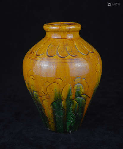 A SANCAI INCISED FLORAL PATTERN MEI VASE