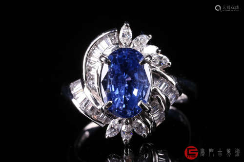 斯里兰卡天然无烧皇家蓝3.15克拉蓝宝石镶1.1克拉钻石铂金戒指（铂金pt850，蓝宝石3.15克拉，钻石1.10克拉，附国际证书）