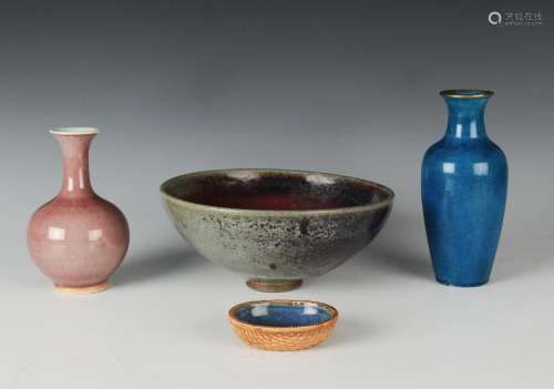 (4) Chinese Porcelain Vases & Bowls 17-19th C.