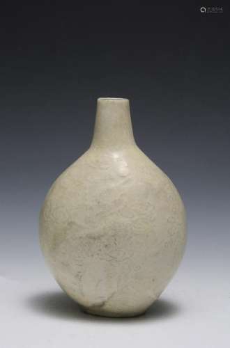 Chinese White Glazed Vase, Ming Dynasty