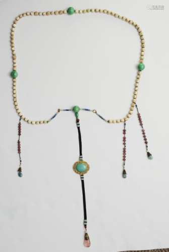 Chinese Mother of Pearl Court Necklace, 18-19th C.