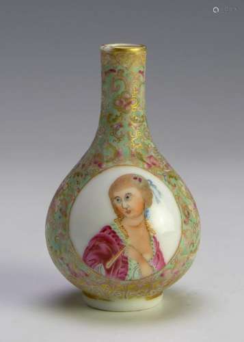 Chinese Small Falang Glazed Vase, Republic