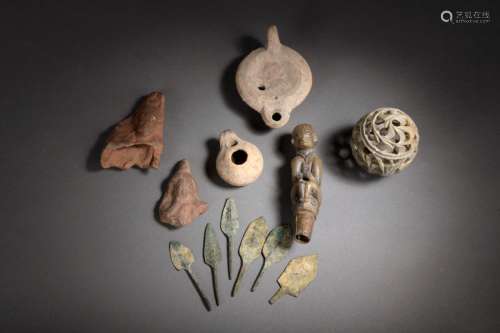 Lot d’objets divers | Epoques hellénistiques et ro...