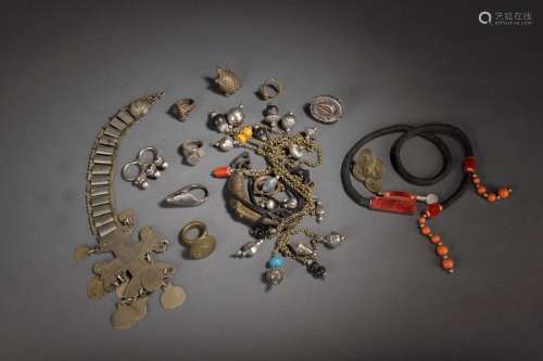 Lot de bijoux ethniques | Afrique du nord Métal et...