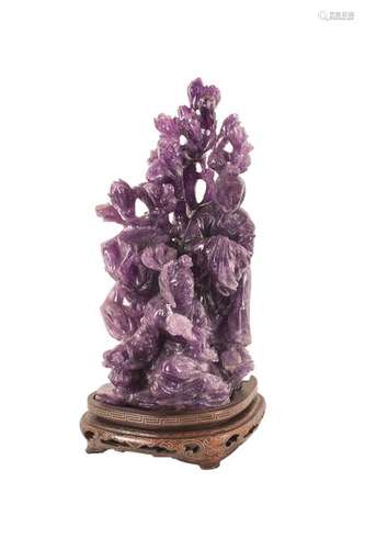 AN AMETHYST CARVING China, 20th century 27 cm high...