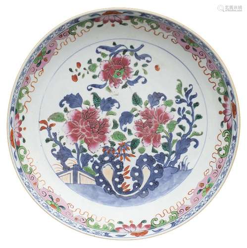 A 19TH CENTURY ‘FAMILLE ROSE’ ‘PEONIES’ DISH China...