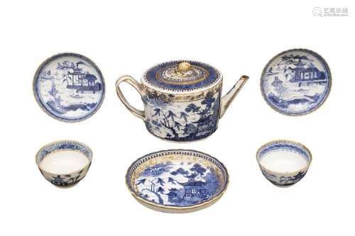 A ‘BLUE, WHITE AND GOLD’ ‘WILLOW PATTERN’ TEA SERV...
