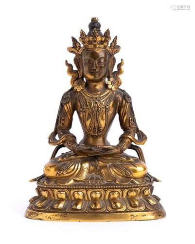 A GILT BRONZE FIGURE OF AMITAYUS China, Qing dynas...